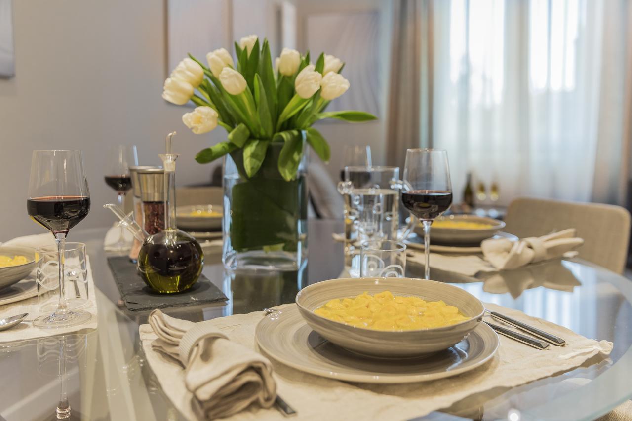 San Francesco Luxury Suite - Adult Only Bologna Bagian luar foto