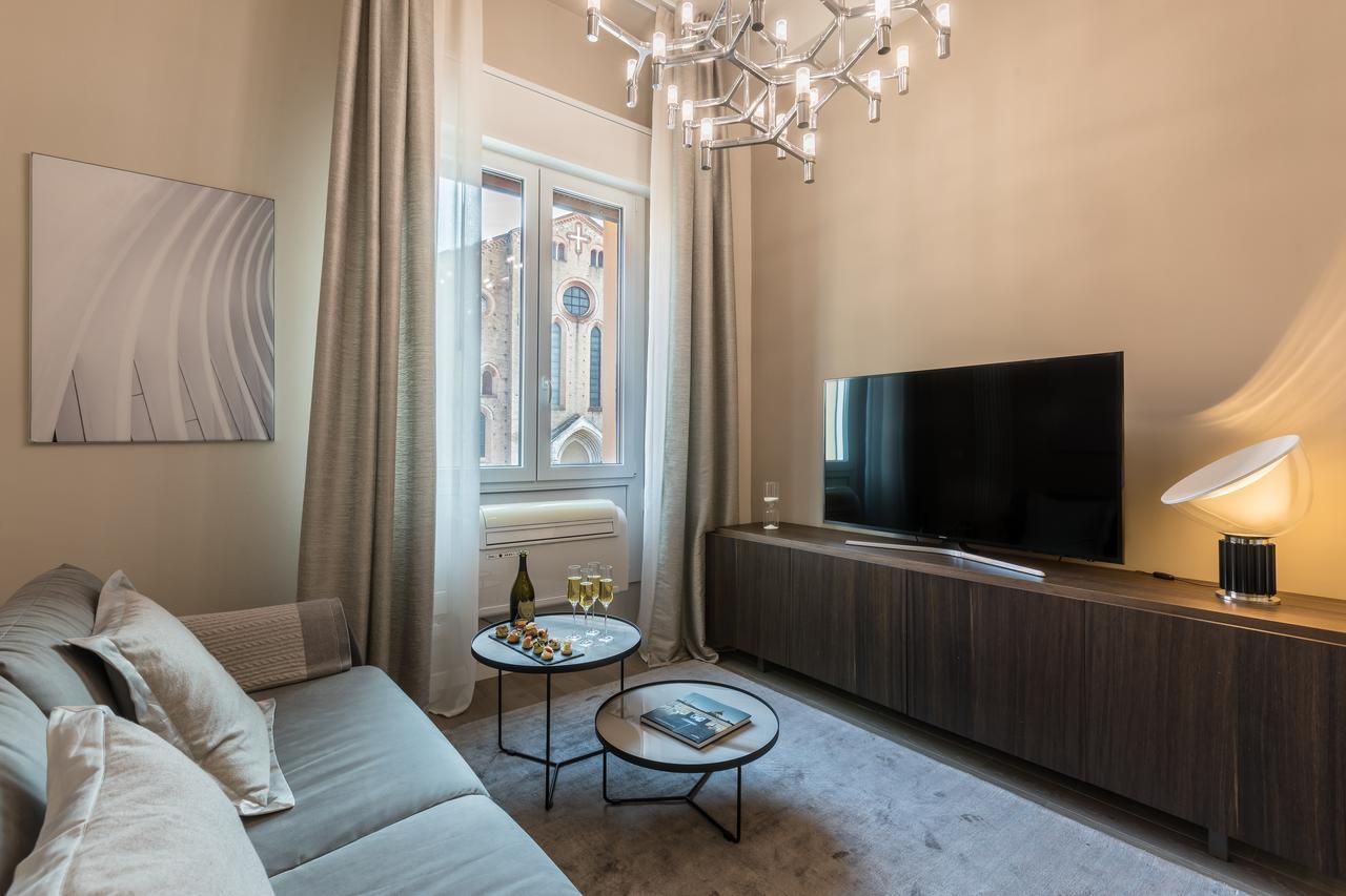 San Francesco Luxury Suite - Adult Only Bologna Bagian luar foto