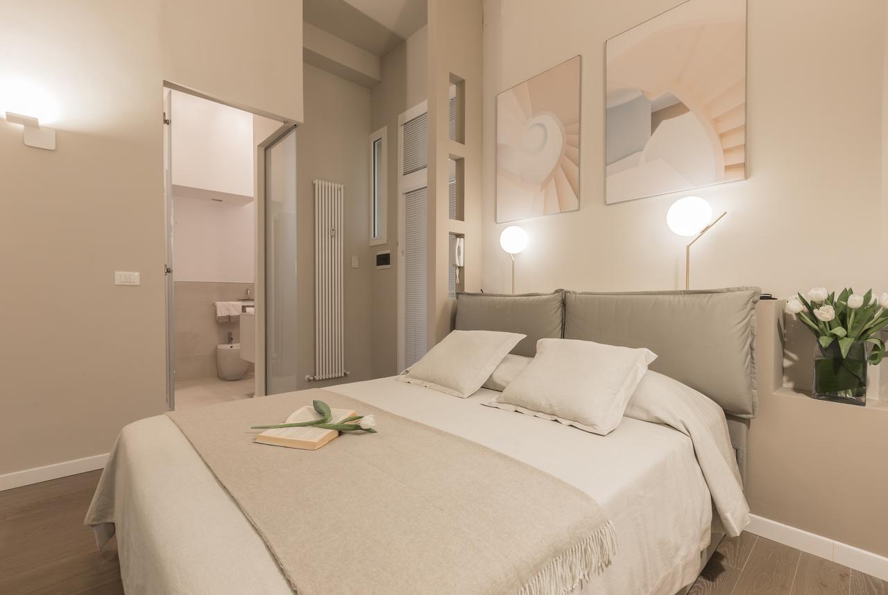 San Francesco Luxury Suite - Adult Only Bologna Bagian luar foto