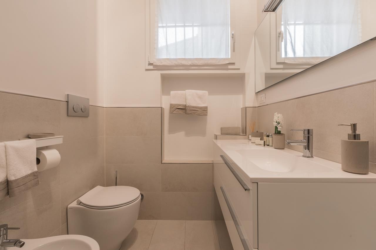 San Francesco Luxury Suite - Adult Only Bologna Bagian luar foto